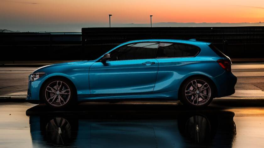 BMW azul
